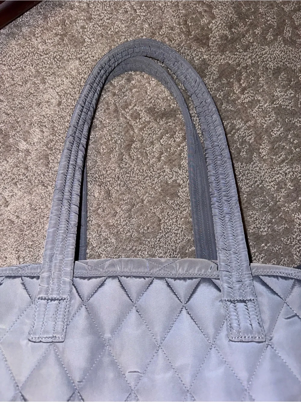 Vera Bradley Medium Traveler bag in Frost Grey